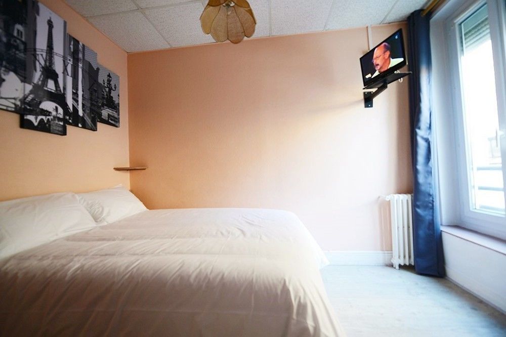 Au Cadran Bleu Hotel Levallois-Perret Buitenkant foto